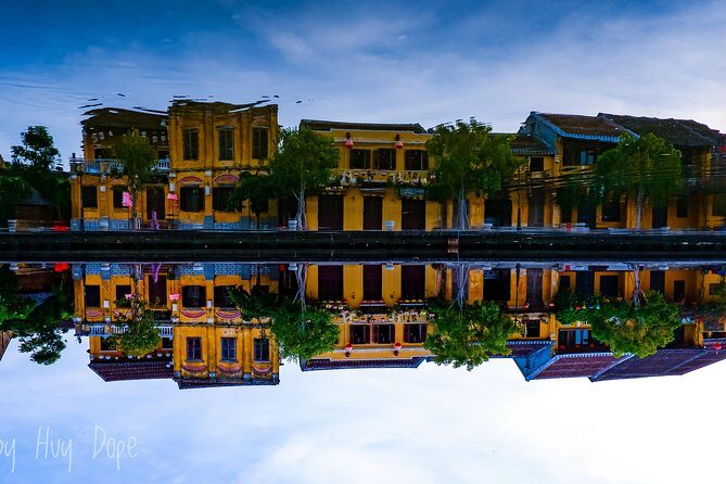 Sunset Paddle and Lantern Town - Your guide makes the difference: Tam and Long in real life
