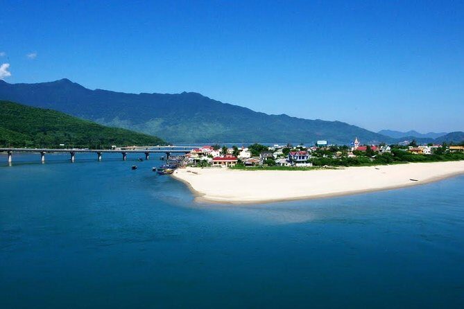 Travel from Hoi An/Da Nang to Hue with Scenic Mountain Drive - Private Transfer Comfort and Drivers Who Know the Route